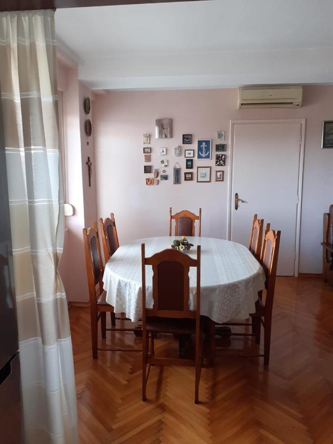 Jazine1 Apartmán *